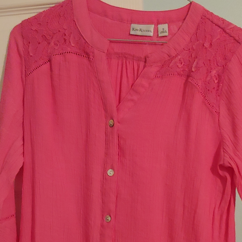 Pink top with flowy sleeves